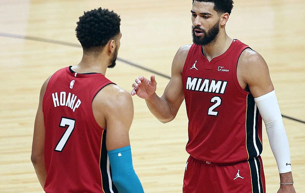 Jumamoy dẫn đầu cuộc đua MVP giữa mùa UAAP: bảng chỉ số 13,3 điểm và phần dữ liệu còn thiếu