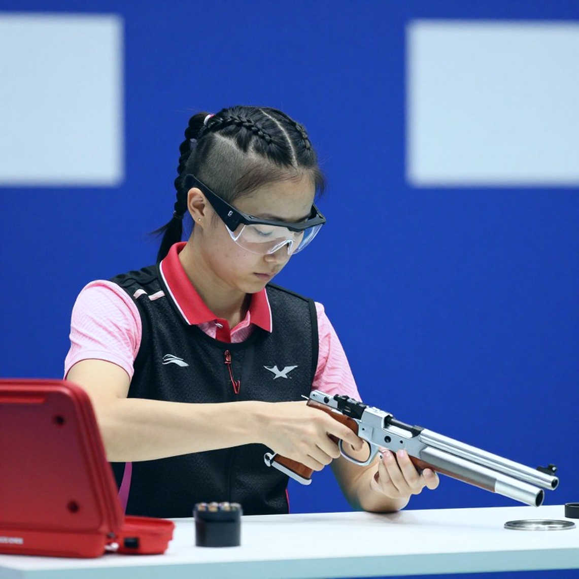 Loh Kean Yew and Kunlavut Vitidsarn: A Historic Final at the Asian Games Loh Kean Yew and Kunlavut Vitidsarn: A Historic Final at the Asian Games