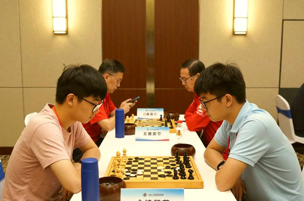 Sindarov hạ Anand, Fyers American Gambits hủy diệt PBG Alaskan Knights 10-4 ngày khai mạc Global Chess League 2026