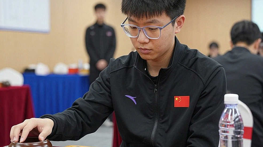 The Scandinavian Defense: A Time-Saving System and the Shadow of Carlsen