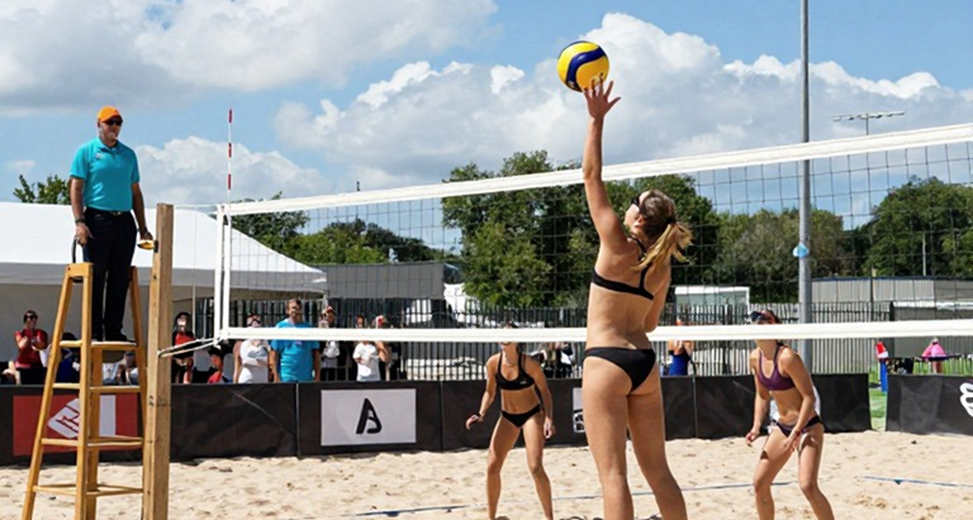 34-32: Cú giao bóng của Leon và tỷ số 3-0 đánh lừa ở Siêu Cúp Ba Lan