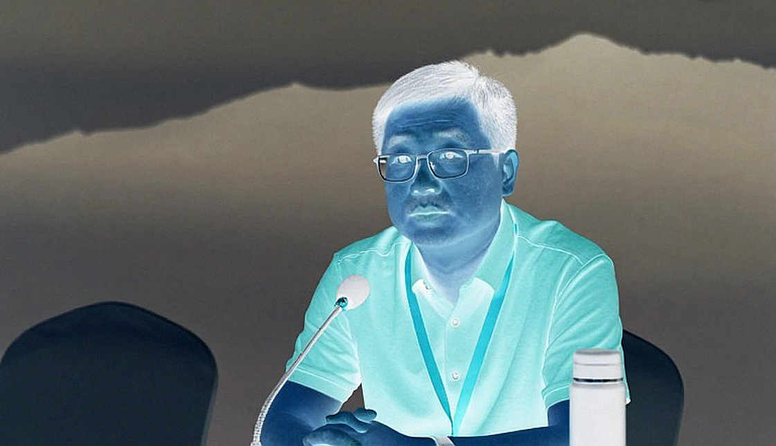 Thần đồng cờ vua Thổ Nhĩ Kỳ Yagiz Kaan Erdogmus phá kỷ lục, thách thức vương miện thế giới