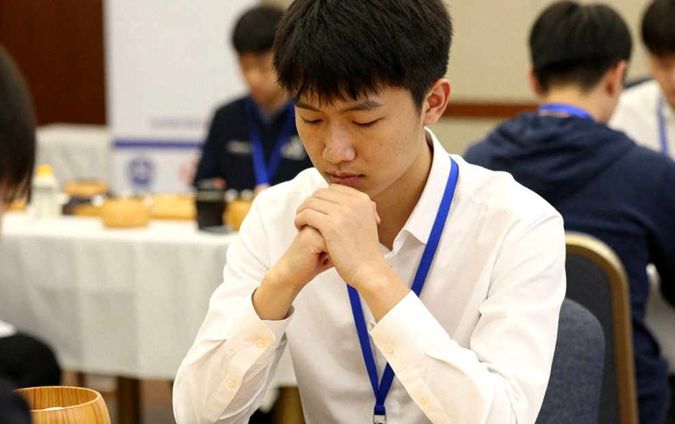 Gukesh Chooses Board 4 at the Chess Olympiad: When the World Champion Steps Back Gukesh Chooses Board 4 at the Chess Olympiad: When the World Champion Steps Back
