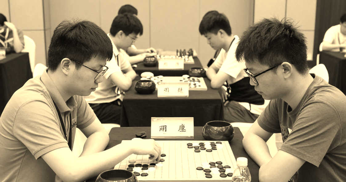 GCL 2026: Nepomniachtchi dọa Carlsen, thắng Sindarov nhờ đồng hồ, nhưng Shuvalova mới là câu chuyện thật