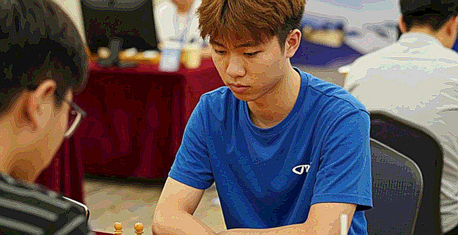 Erdogmus 15 tuổi và cú vượt mốc 2700 Elo: Bản giao hưởng tuổi teen của làng cờ Thổ Nhĩ Kỳ